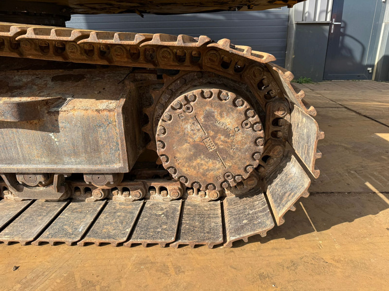 Гусеничный экскаватор Komatsu PC240LC-10: фото 12 Гусеничный экскаватор Komatsu PC240LC-10: фото 12