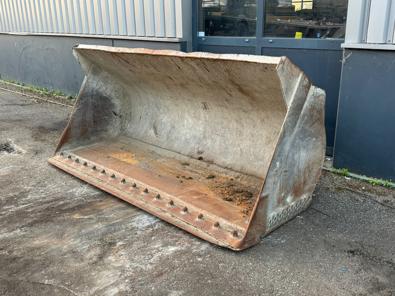 Onbekend WG-2450 Volvo small - Ковш: фото 1 Onbekend WG-2450 Volvo small - Ковш: фото 1