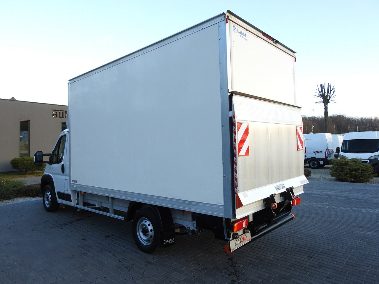 Фургон с закрытым кузовом FIAT DUCATO  BOX LIFT 8 PALLETS CRUISE CONTROL AIR CONDITIONING  180HP: фото 9