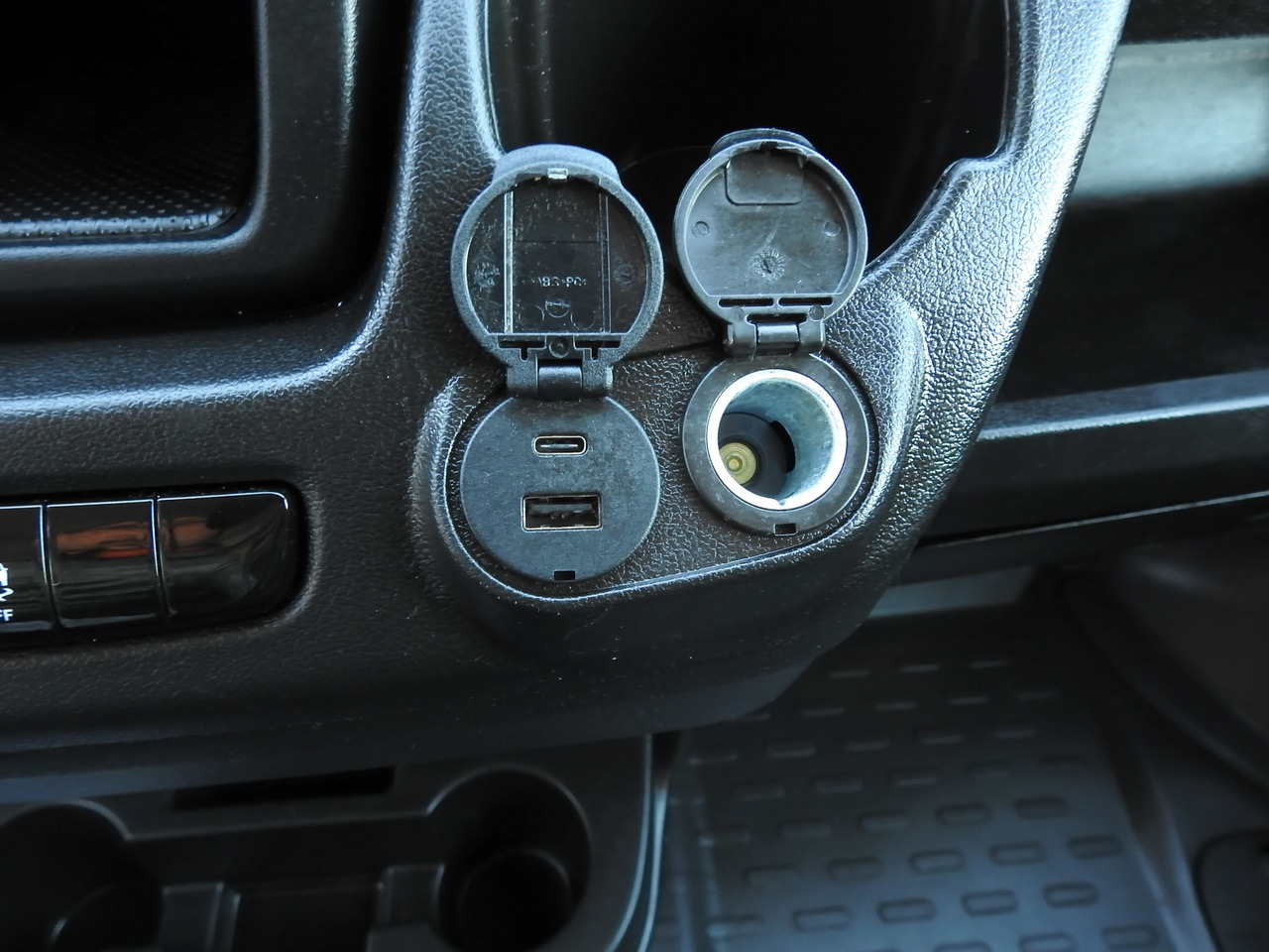 Фургон с закрытым кузовом FIAT DUCATO  BOX LIFT 8 PALLETS CRUISE CONTROL AIR CONDITIONING  180HP: фото 36