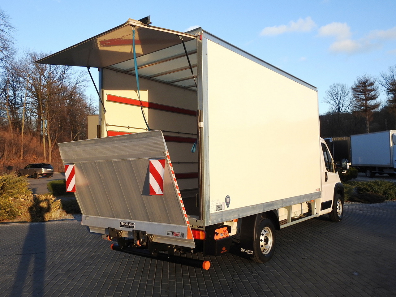 FIAT DUCATO BOX LIFT 8 PALLETS CRUISE CONTROL AIR CONDITIONING 180HP - Фургон с закрытым кузовом: фото 3 FIAT DUCATO BOX LIFT 8 PALLETS CRUISE CONTROL AIR CONDITIONING 180HP - Фургон с закрытым кузовом: фото 3