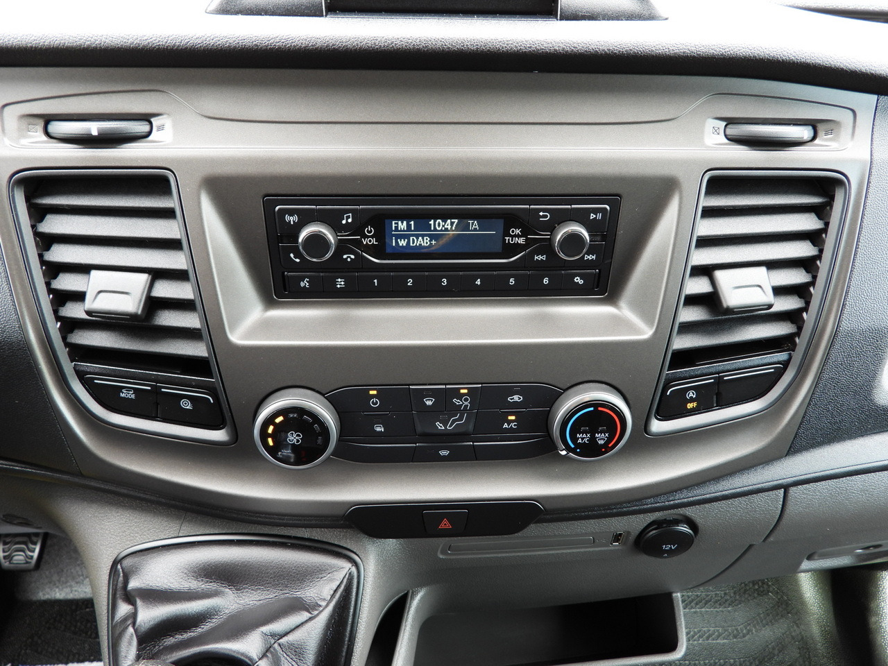 FORD TRANSIT BOX 8 PALLETS CRUISE CONTROL AIR CONDITIONING  130HP в лизинг FORD TRANSIT BOX 8 PALLETS CRUISE CONTROL AIR CONDITIONING  130HP: фото 35