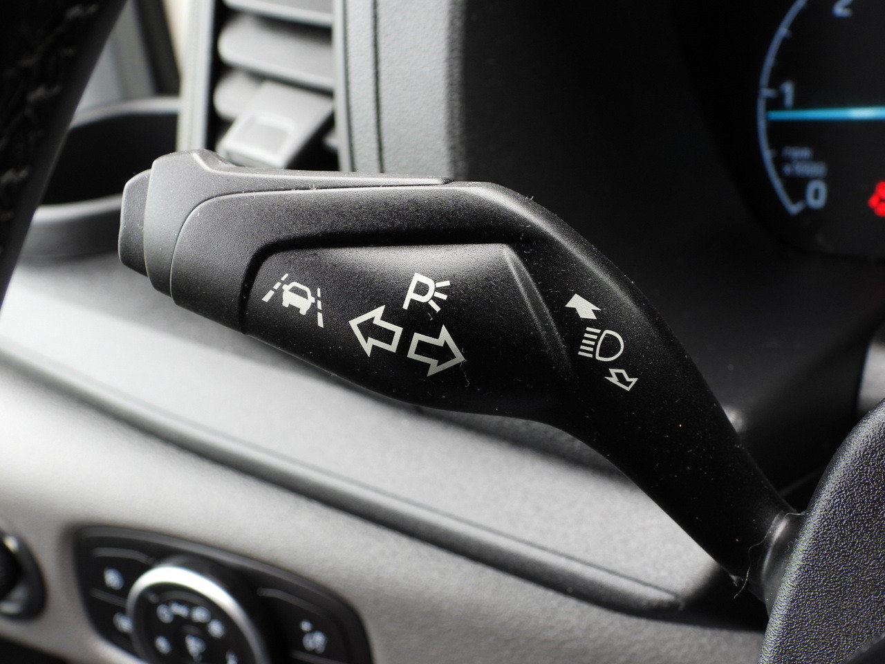 FORD TRANSIT BOX 8 PALLETS CRUISE CONTROL AIR CONDITIONING  130HP в лизинг FORD TRANSIT BOX 8 PALLETS CRUISE CONTROL AIR CONDITIONING  130HP: фото 32