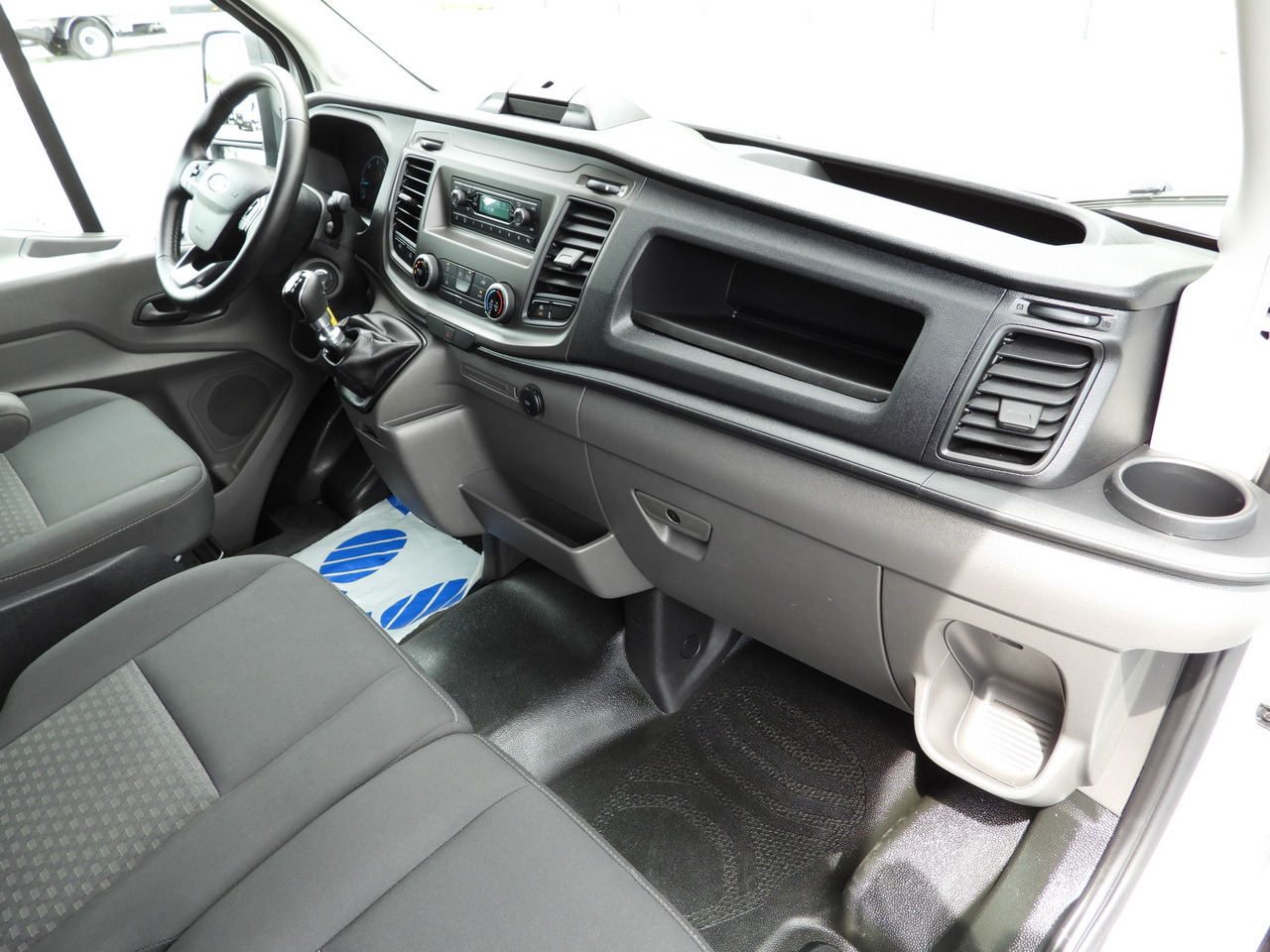 FORD TRANSIT BOX 8 PALLETS CRUISE CONTROL AIR CONDITIONING  130HP в лизинг FORD TRANSIT BOX 8 PALLETS CRUISE CONTROL AIR CONDITIONING  130HP: фото 42