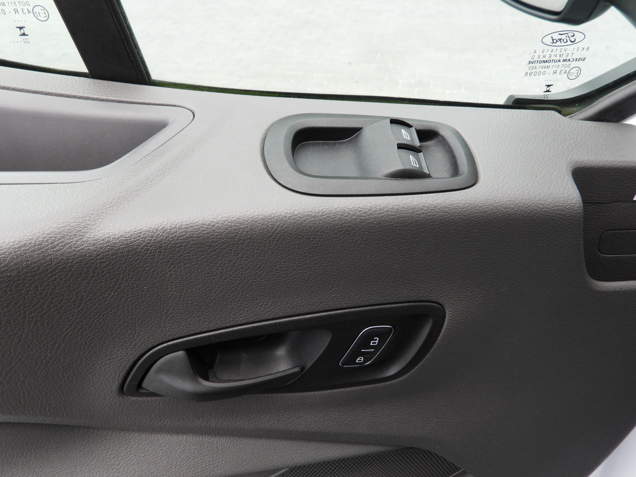 FORD TRANSIT BOX 8 PALLETS CRUISE CONTROL AIR CONDITIONING  130HP в лизинг FORD TRANSIT BOX 8 PALLETS CRUISE CONTROL AIR CONDITIONING  130HP: фото 26