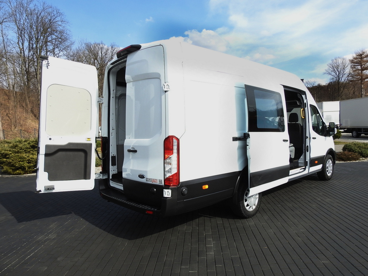 FORD TRANSIT BOX DELIVERY VAN 6 SEATS CRUISE CONTROL LED LIGHTS AIR CONDITIONING 180HP - Цельнометаллический фургон: фото 3 FORD TRANSIT BOX DELIVERY VAN 6 SEATS CRUISE CONTROL LED LIGHTS AIR CONDITIONING 180HP - Цельнометаллический фургон: фото 3