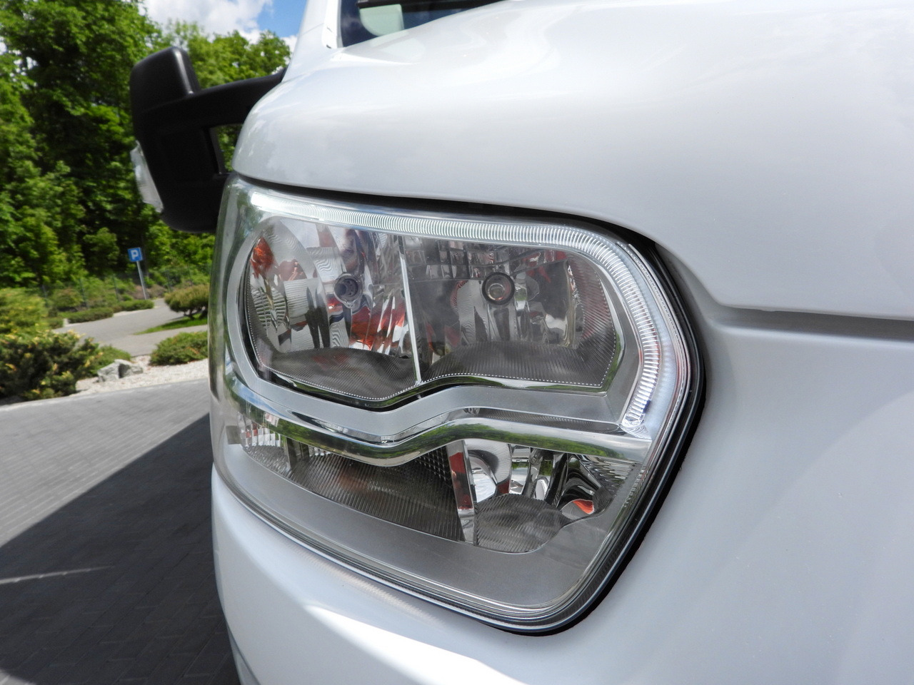 Фургон с закрытым кузовом FORD TRANSIT  BOX LIFT 8 PALLETS CRUISE CONTROL LED LIGHTS AIR CONDITIONING  130HP: фото 21