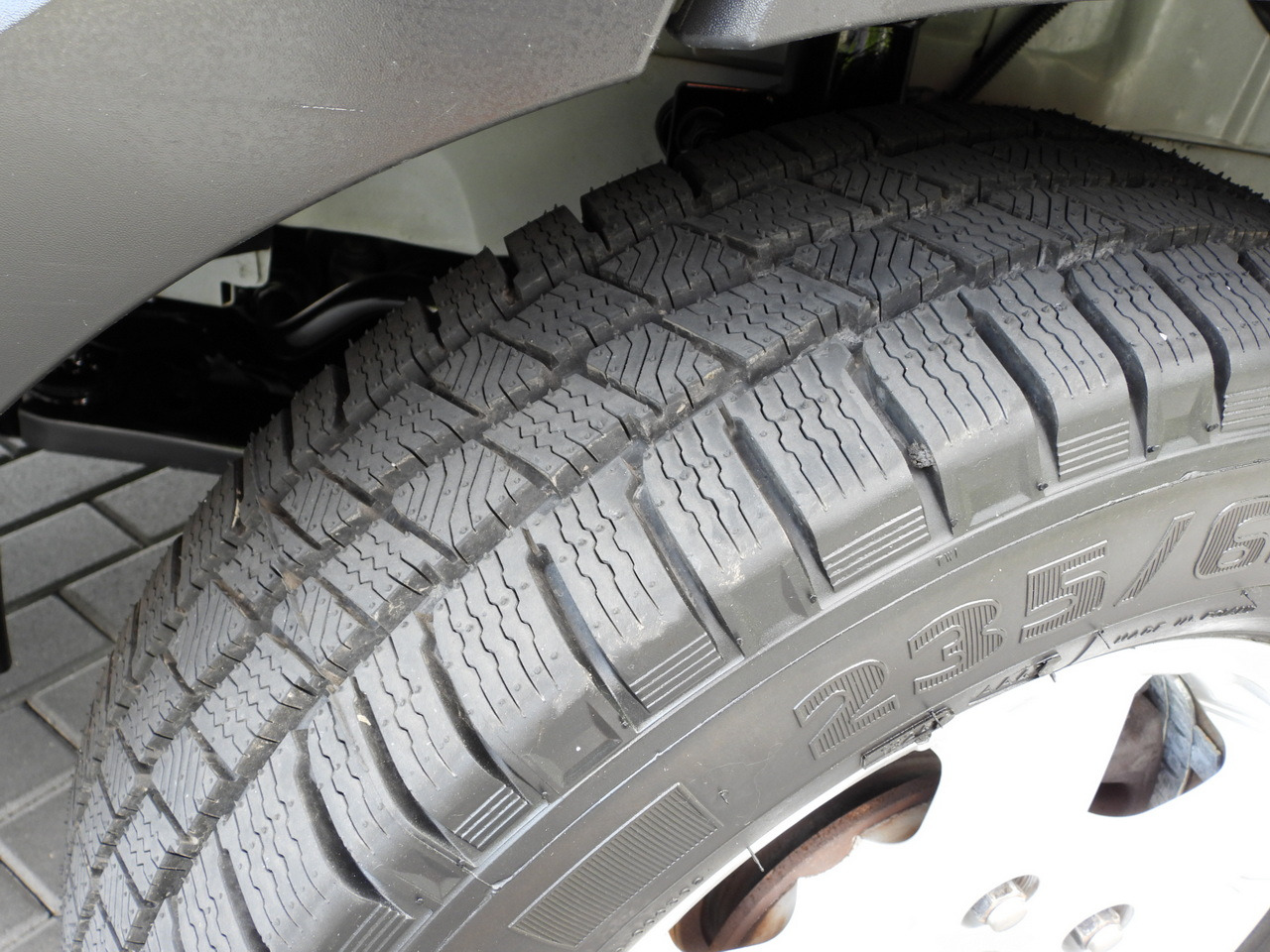 Фургон с закрытым кузовом FORD TRANSIT  BOX LIFT 8 PALLETS CRUISE CONTROL LED LIGHTS AIR CONDITIONING  130HP: фото 32