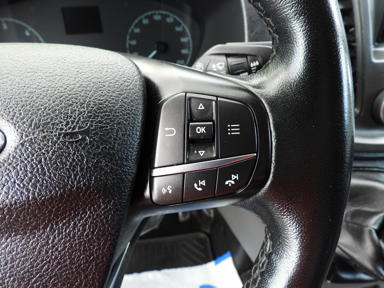 Фургон с закрытым кузовом FORD TRANSIT  BOX LIFT 8 PALLETS CRUISE CONTROL LED LIGHTS AIR CONDITIONING  130HP: фото 41