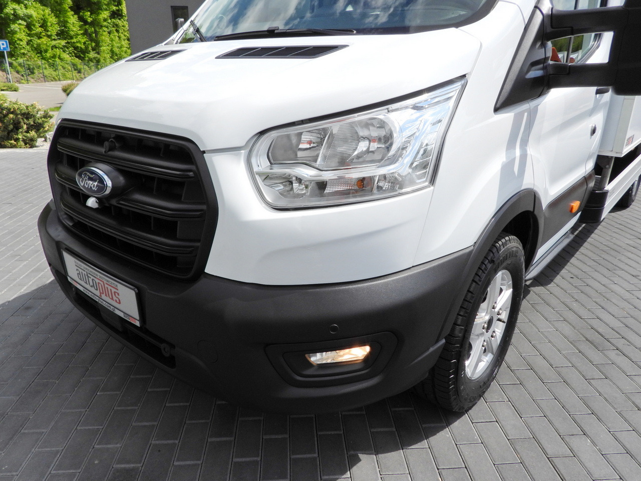 Фургон с закрытым кузовом FORD TRANSIT  BOX LIFT 8 PALLETS CRUISE CONTROL LED LIGHTS AIR CONDITIONING  130HP: фото 19