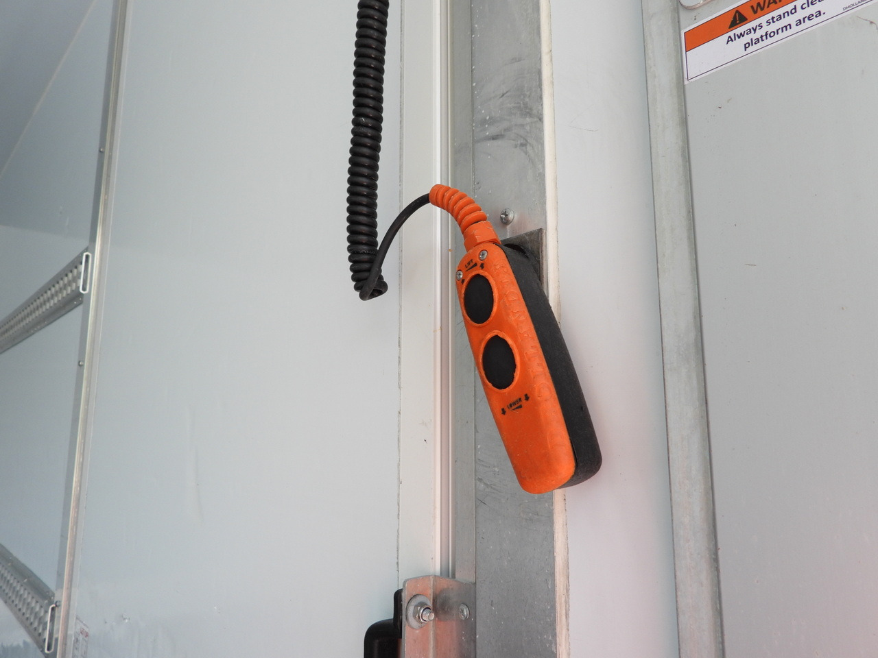 Фургон с закрытым кузовом FORD TRANSIT  BOX LIFT 8 PALLETS CRUISE CONTROL LED LIGHTS AIR CONDITIONING  130HP: фото 25