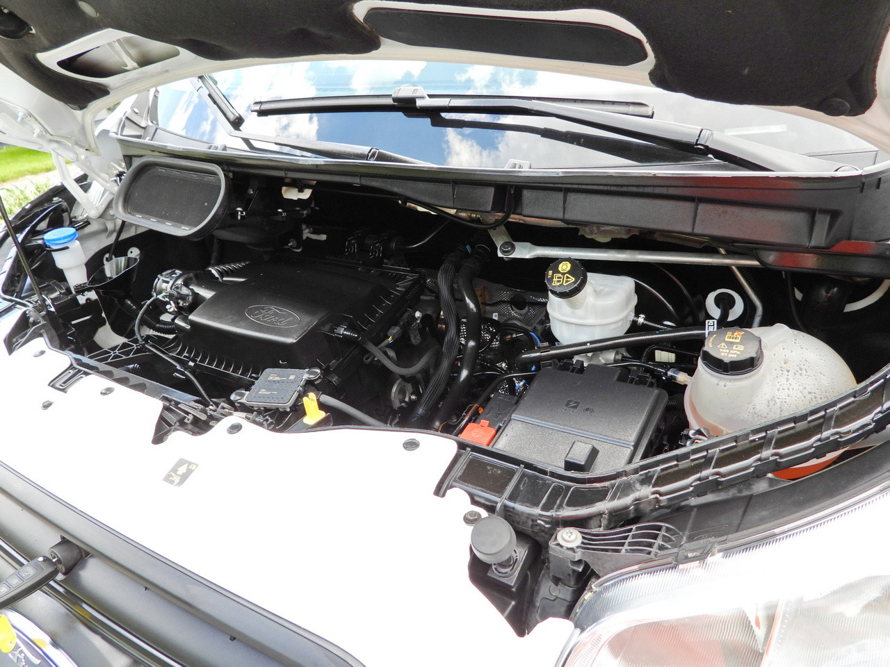 Фургон с закрытым кузовом FORD TRANSIT  BOX LIFT 8 PALLETS CRUISE CONTROL LED LIGHTS AIR CONDITIONING  130HP: фото 34