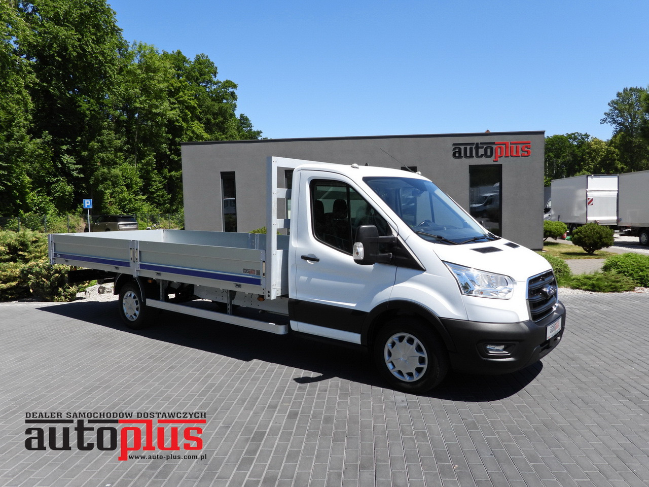 FORD TRANSIT STAKE BODY 10 PALLETS CRUISE CONTROL LED LIGHTS PNEUMATICS AIR CONDITIONING 160HP - Малотоннажный бортовой грузовик: фото 1 FORD TRANSIT STAKE BODY 10 PALLETS CRUISE CONTROL LED LIGHTS PNEUMATICS AIR CONDITIONING 160HP - Малотоннажный бортовой грузовик: фото 1