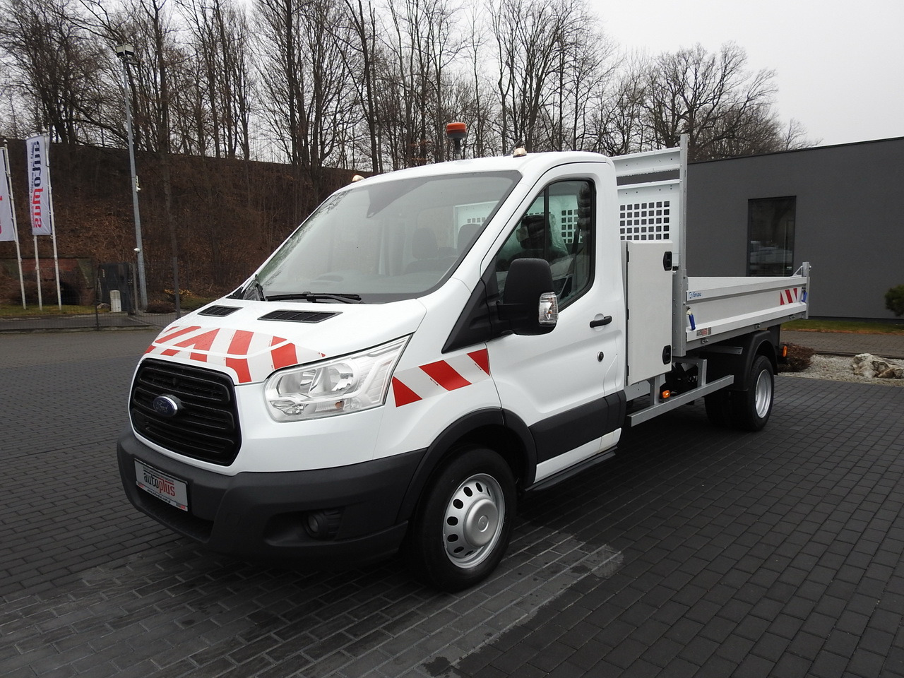 Малотоннажный самосвал FORD TRANSIT TIPPER CRUISE CONTROL AIR CONDITIONING TWIN WHEELS  170HP: фото 6