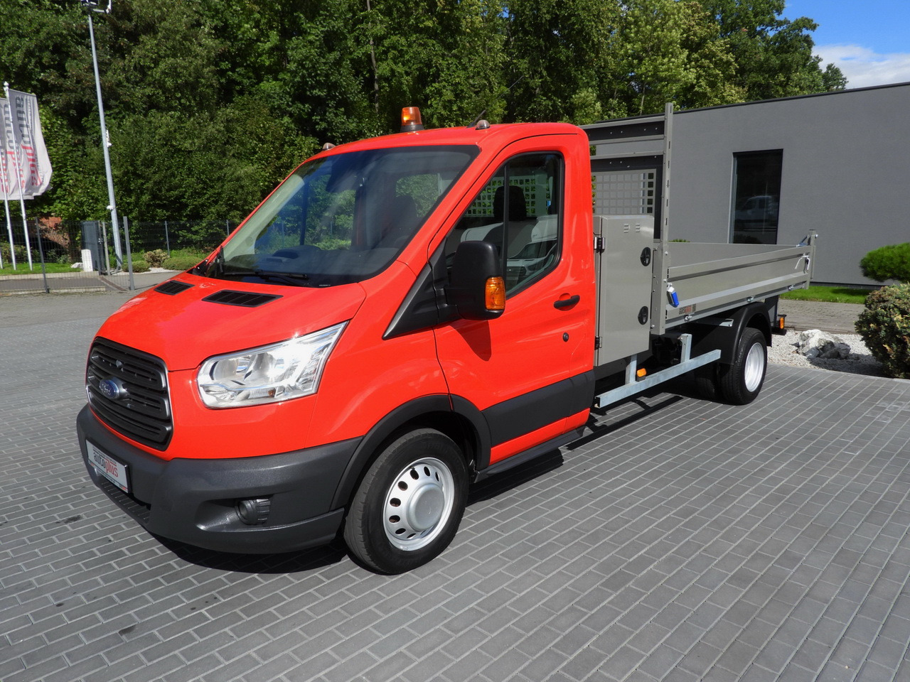 Малотоннажный самосвал FORD TRANSIT TIPPER CRUISE CONTROL LED LIGHTS TWIN WHEELS AIR CONDITIONING  170HP: фото 6
