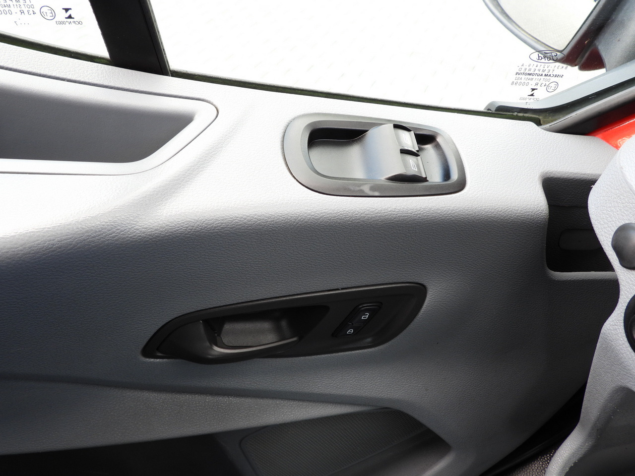 Малотоннажный самосвал FORD TRANSIT TIPPER CRUISE CONTROL LED LIGHTS TWIN WHEELS AIR CONDITIONING  170HP: фото 30