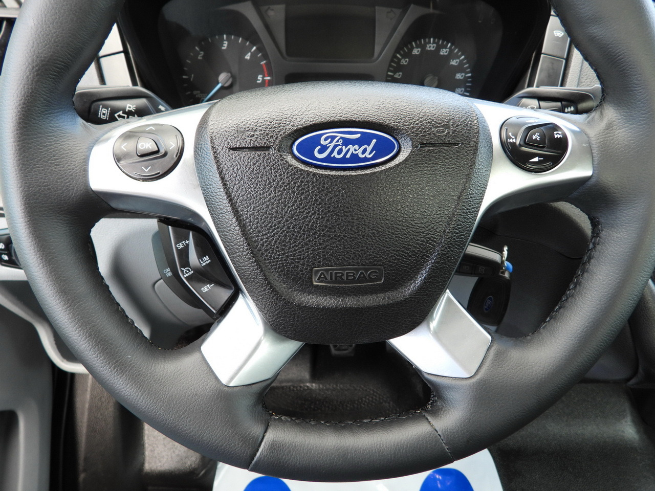 Малотоннажный самосвал FORD TRANSIT TIPPER CRUISE CONTROL LED LIGHTS TWIN WHEELS AIR CONDITIONING  170HP: фото 33