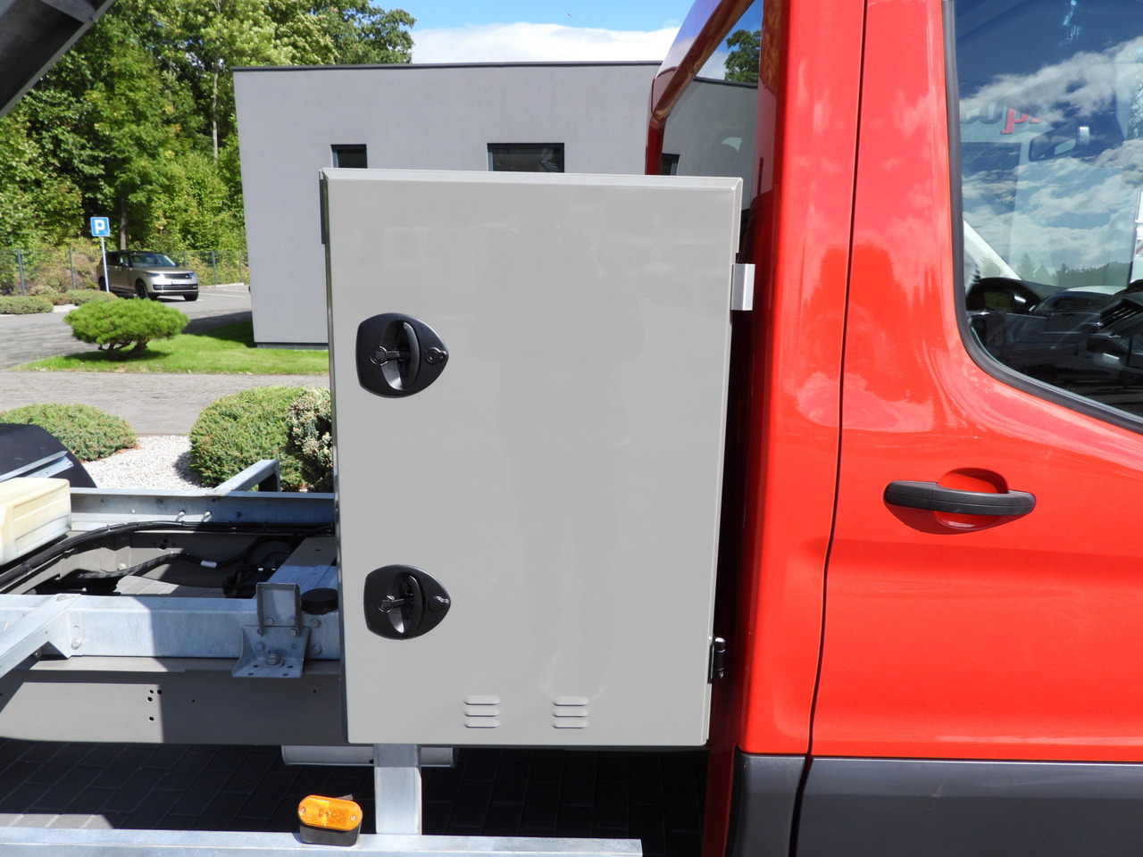 Малотоннажный самосвал FORD TRANSIT TIPPER CRUISE CONTROL LED LIGHTS TWIN WHEELS AIR CONDITIONING  170HP: фото 20