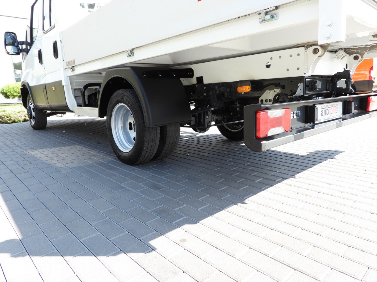 IVECO DAILY 35C16 TIPPER DOUBLE CABIN DOKA 6 SEATS CRUISE CONTROL NAVIGATION TWIN WHEELS AIR CONDITIONING  160HP в лизинг IVECO DAILY 35C16 TIPPER DOUBLE CABIN DOKA 6 SEATS CRUISE CONTROL NAVIGATION TWIN WHEELS AIR CONDITIONING  160HP: фото 16