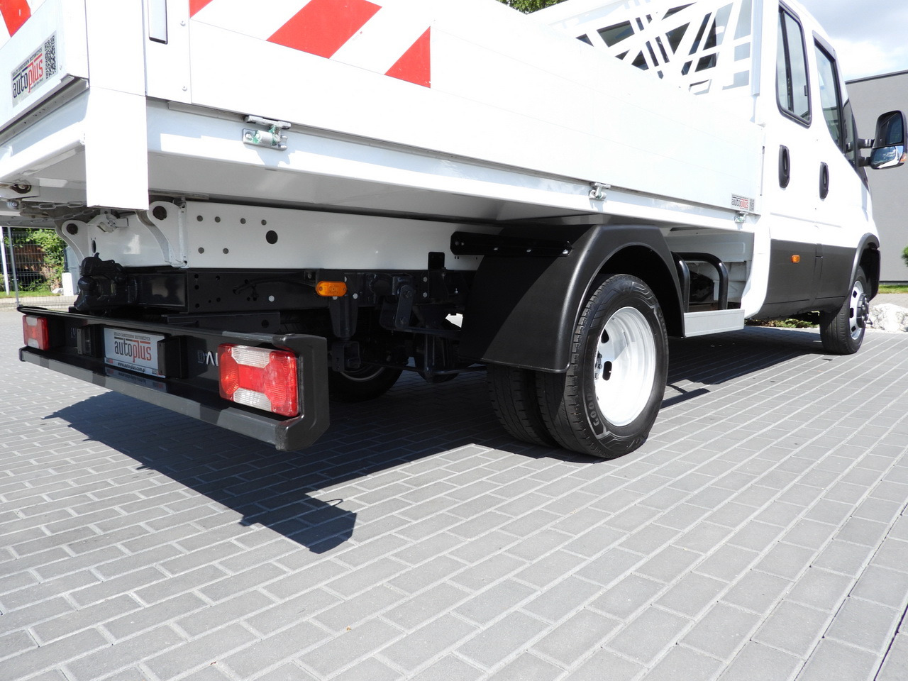 IVECO DAILY 35C16 TIPPER DOUBLE CABIN DOKA 6 SEATS CRUISE CONTROL NAVIGATION TWIN WHEELS AIR CONDITIONING  160HP в лизинг IVECO DAILY 35C16 TIPPER DOUBLE CABIN DOKA 6 SEATS CRUISE CONTROL NAVIGATION TWIN WHEELS AIR CONDITIONING  160HP: фото 15