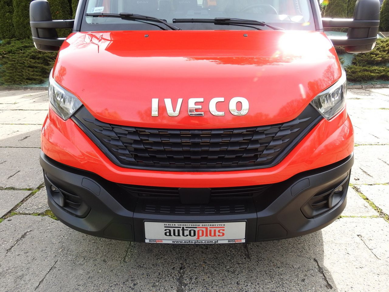 Тентованный фургон IVECO DAILY 35S18 TARPAULIN 10 PALLETS WEBASTO CRUISE CONTROL LED LIGHTS AIR CONDITIONING  180HP: фото 14