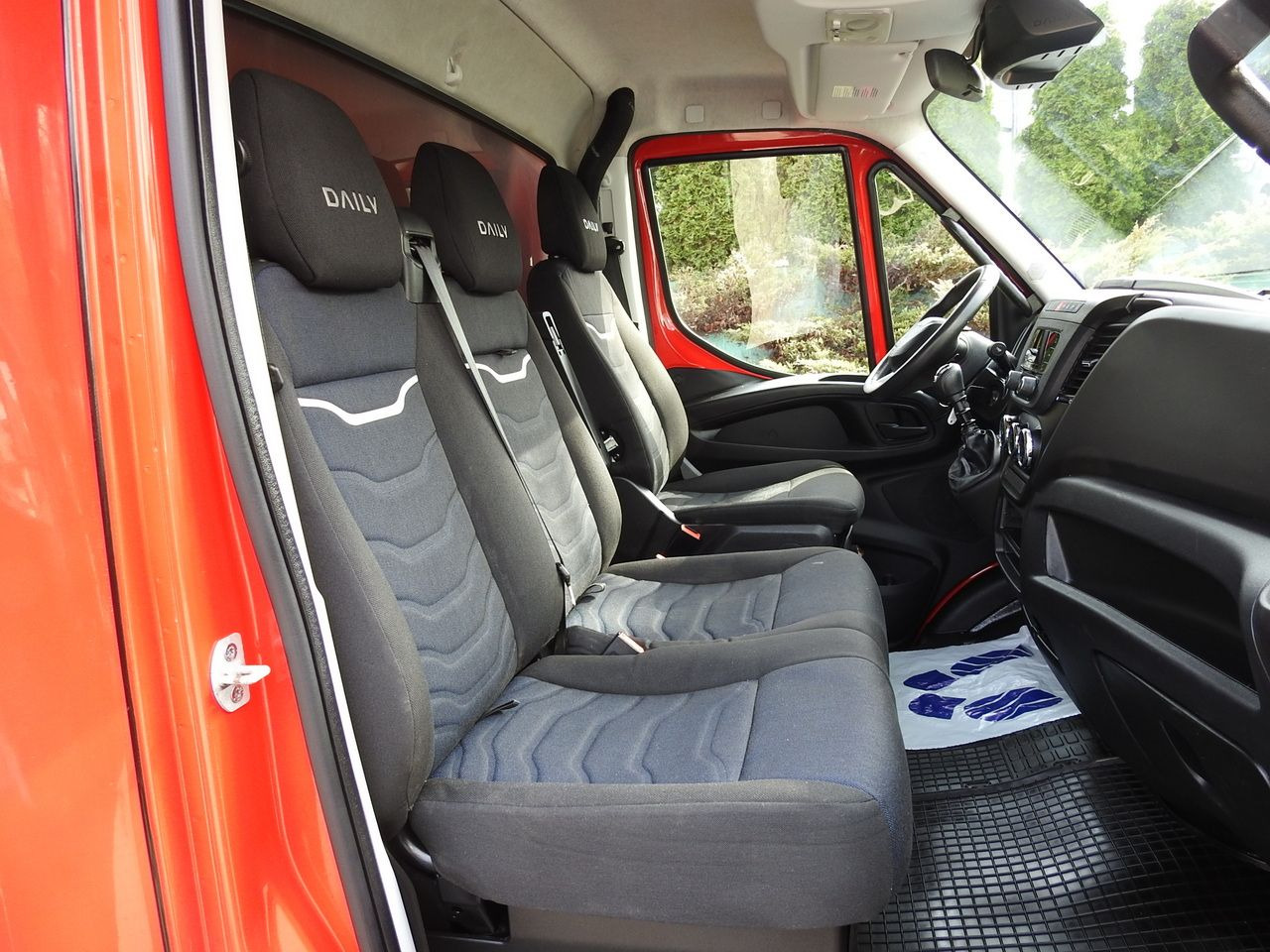 Тентованный фургон IVECO DAILY 35S18 TARPAULIN 10 PALLETS WEBASTO CRUISE CONTROL LED LIGHTS AIR CONDITIONING  180HP: фото 43