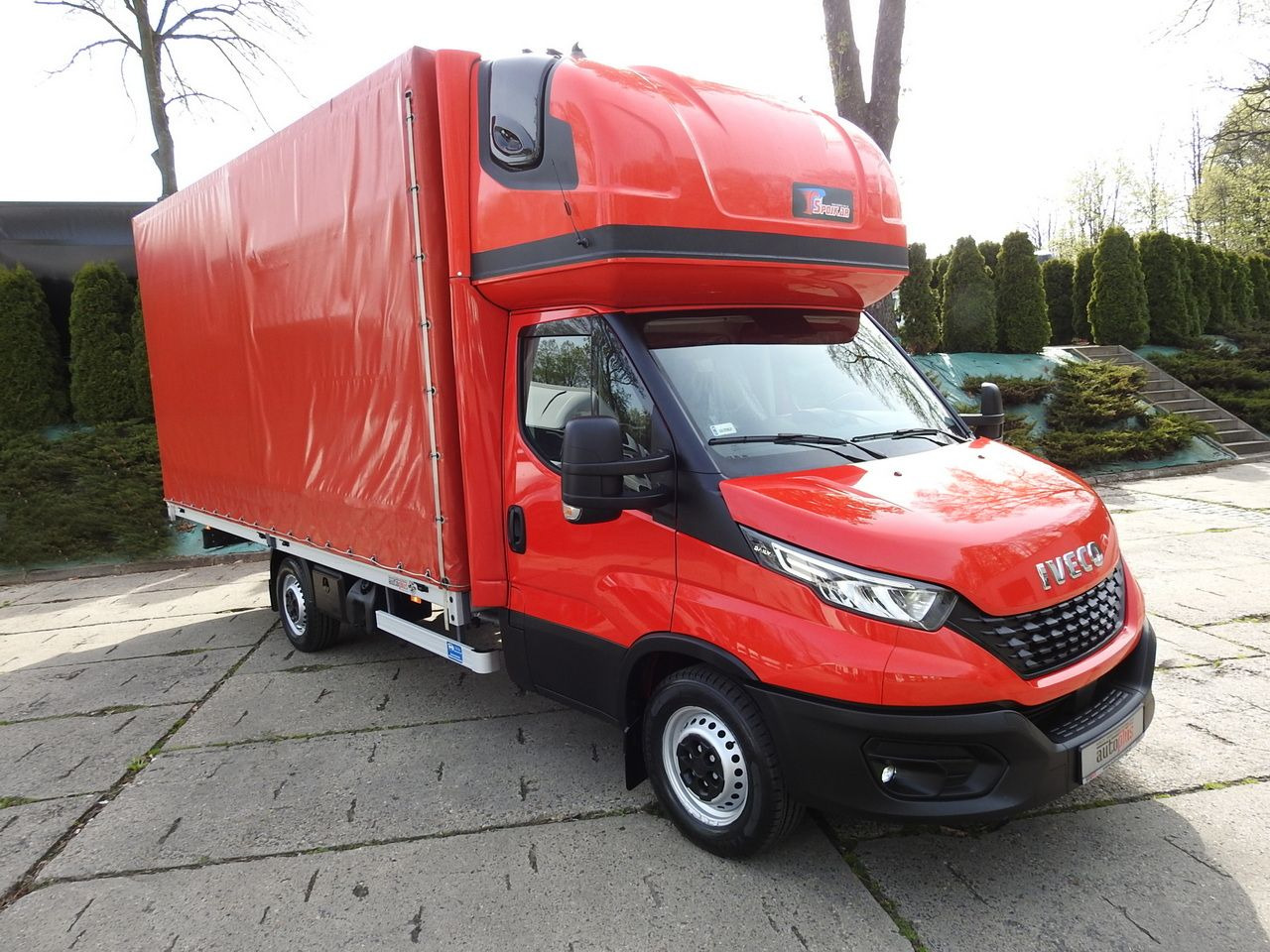 Тентованный фургон IVECO DAILY 35S18 TARPAULIN 10 PALLETS WEBASTO CRUISE CONTROL LED LIGHTS AIR CONDITIONING  180HP: фото 23