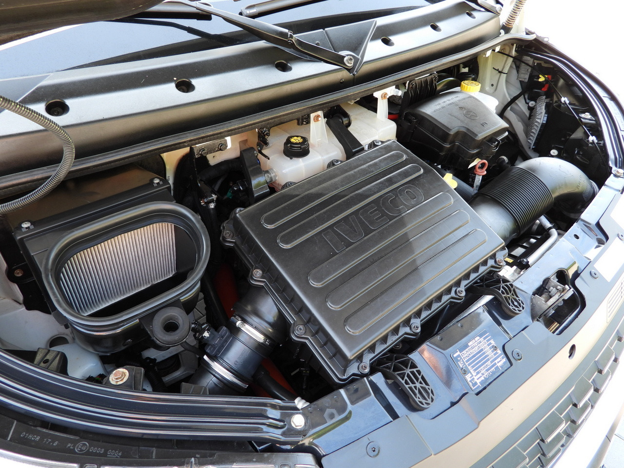 IVECO DAILY 35S18 TARPAULIN 10 PALLETS WEBASTO CRUISE CONTROL LED LIGHTS PNEUMATICS AIR CONDITIONING 180HP в лизинг IVECO DAILY 35S18 TARPAULIN 10 PALLETS WEBASTO CRUISE CONTROL LED LIGHTS PNEUMATICS AIR CONDITIONING 180HP: фото 31 IVECO DAILY 35S18 TARPAULIN 10 PALLETS WEBASTO CRUISE CONTROL LED LIGHTS PNEUMATICS AIR CONDITIONING 180HP в лизинг IVECO DAILY 35S18 TARPAULIN 10 PALLETS WEBASTO CRUISE CONTROL LED LIGHTS PNEUMATICS AIR CONDITIONING 180HP: фото 31