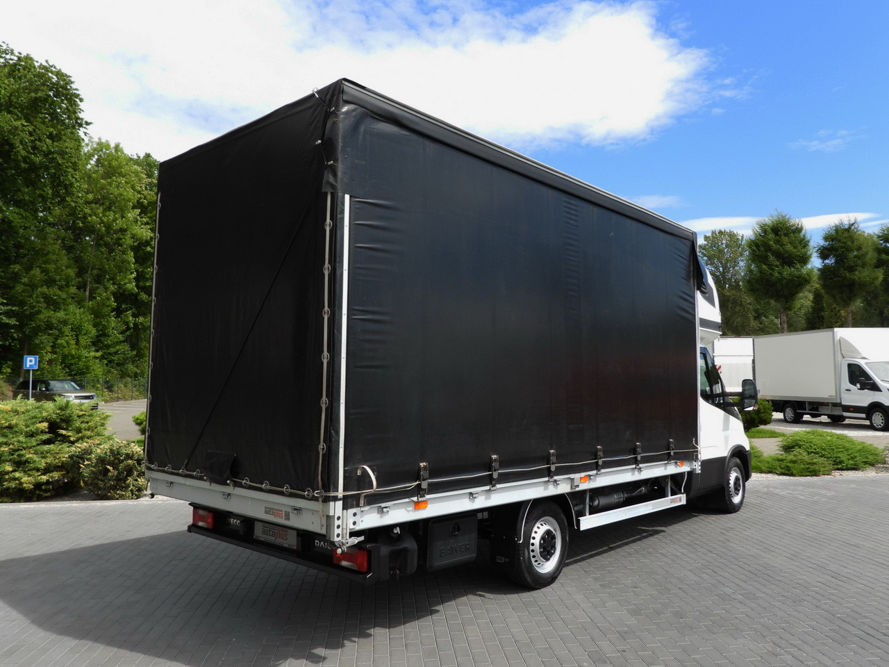 IVECO DAILY 35S18 TARPAULIN 10 PALLETS WEBASTO CRUISE CONTROL LED LIGHTS PNEUMATICS AIR CONDITIONING 180HP - Тентованный фургон: фото 3 IVECO DAILY 35S18 TARPAULIN 10 PALLETS WEBASTO CRUISE CONTROL LED LIGHTS PNEUMATICS AIR CONDITIONING 180HP - Тентованный фургон: фото 3