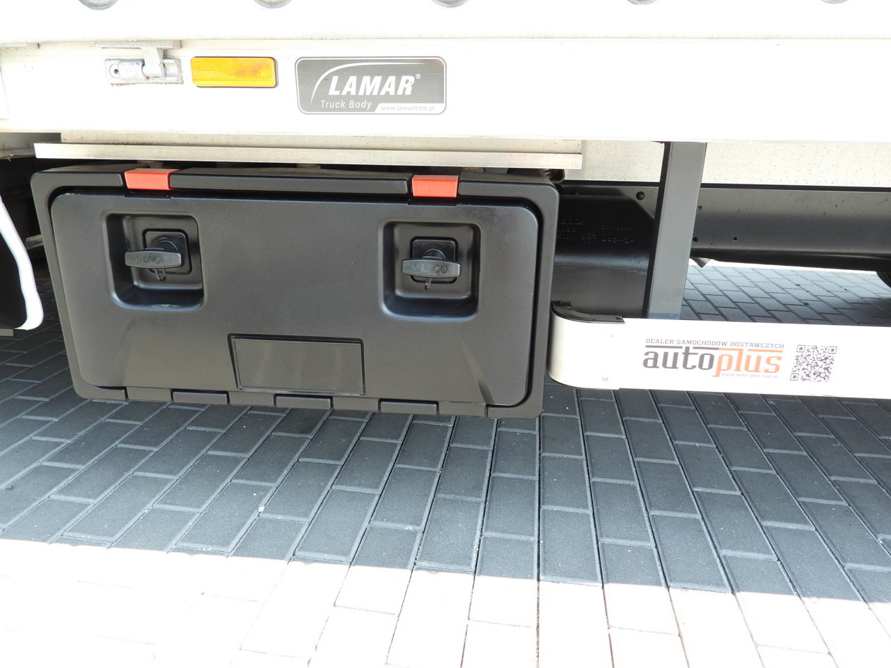 IVECO DAILY 35S18 TARPAULIN 10 PALLETS WEBASTO CRUISE CONTROL LED LIGHTS PNEUMATICS AIR CONDITIONING 180HP в лизинг IVECO DAILY 35S18 TARPAULIN 10 PALLETS WEBASTO CRUISE CONTROL LED LIGHTS PNEUMATICS AIR CONDITIONING 180HP: фото 27 IVECO DAILY 35S18 TARPAULIN 10 PALLETS WEBASTO CRUISE CONTROL LED LIGHTS PNEUMATICS AIR CONDITIONING 180HP в лизинг IVECO DAILY 35S18 TARPAULIN 10 PALLETS WEBASTO CRUISE CONTROL LED LIGHTS PNEUMATICS AIR CONDITIONING 180HP: фото 27