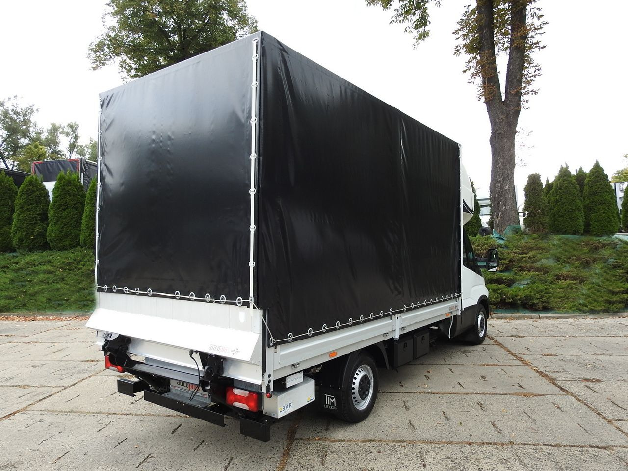IVECO DAILY 35S18 TARPAULIN LIFT 8 PALLETS CRUISE CONTROL AIR CONDITIONING 180HP - Тентованный фургон: фото 3 IVECO DAILY 35S18 TARPAULIN LIFT 8 PALLETS CRUISE CONTROL AIR CONDITIONING 180HP - Тентованный фургон: фото 3