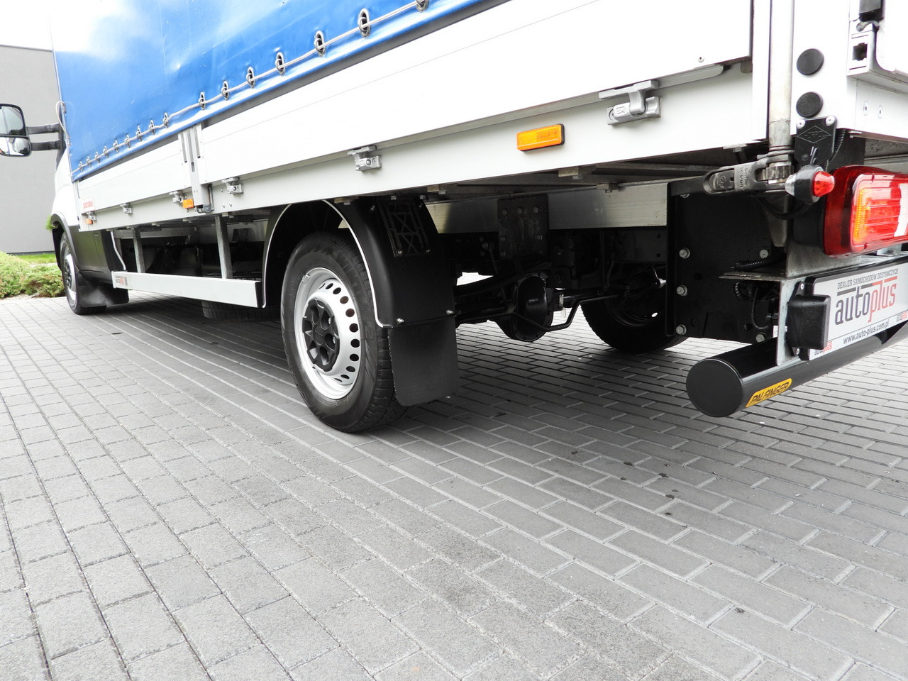 IVECO DAILY 35S18 TARPAULIN LIFT 8 PALLETS WEBASTO CRUISE CONTROL LED LIGHTS AIR CONDITIONING  180HP в лизинг IVECO DAILY 35S18 TARPAULIN LIFT 8 PALLETS WEBASTO CRUISE CONTROL LED LIGHTS AIR CONDITIONING  180HP: фото 17