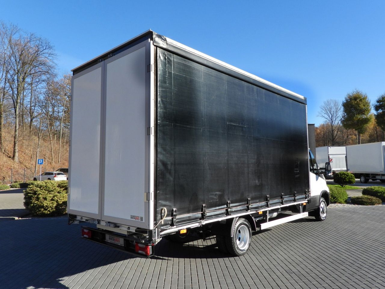 IVECO DAILY 50C17 TARPAULIN 10 PALLETS CRUISE CONTROL TWIN WHEELS AIR CONDITIONING 180HP - Тентованный фургон: фото 3 IVECO DAILY 50C17 TARPAULIN 10 PALLETS CRUISE CONTROL TWIN WHEELS AIR CONDITIONING 180HP - Тентованный фургон: фото 3