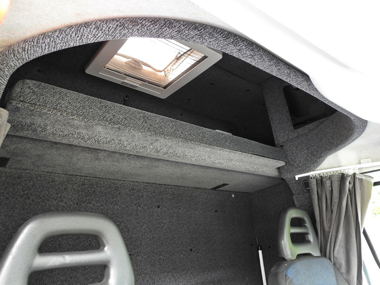 Тентованный фургон IVECO DAILY 70C18 TARPAULIN LIFT 12 PALLETS WEBASTO CRUISE CONTROL TWIN WHEELS AIR CONDITIONING  180HP: фото 45