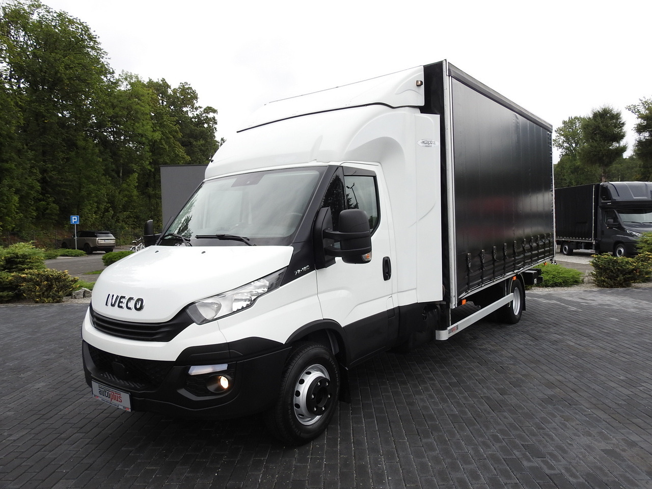 Тентованный фургон IVECO DAILY 70C18 TARPAULIN LIFT 12 PALLETS WEBASTO CRUISE CONTROL TWIN WHEELS AIR CONDITIONING  180HP: фото 20
