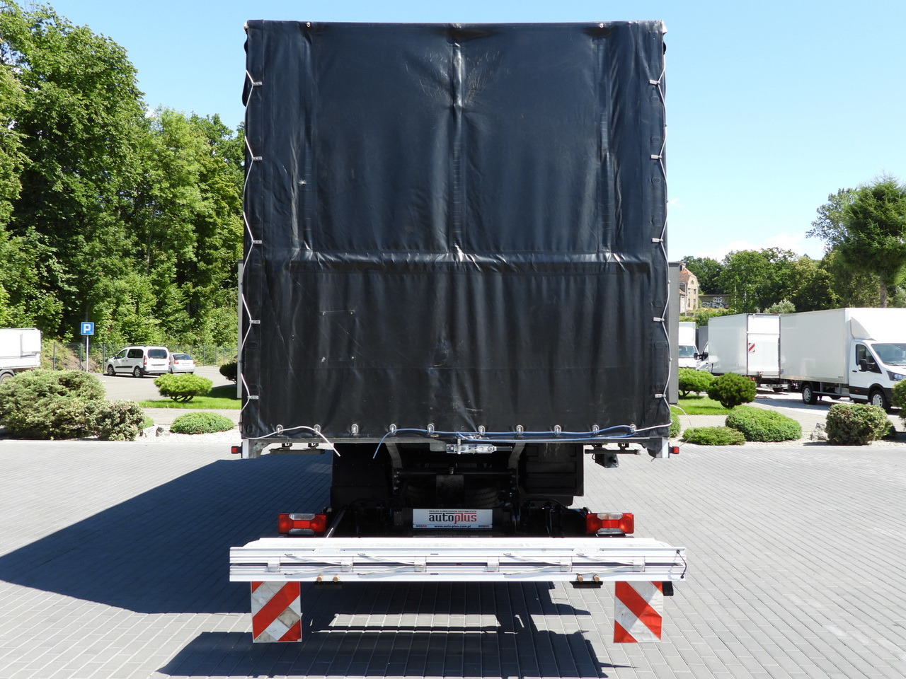 Тентованный фургон IVECO DAILY 70C18 TARPAULIN LIFT 14 PALLETS WEBASTO CRUISE CONTROL LED LIGHTS TWIN WHEELS AIR CONDITIONING  180HP: фото 22