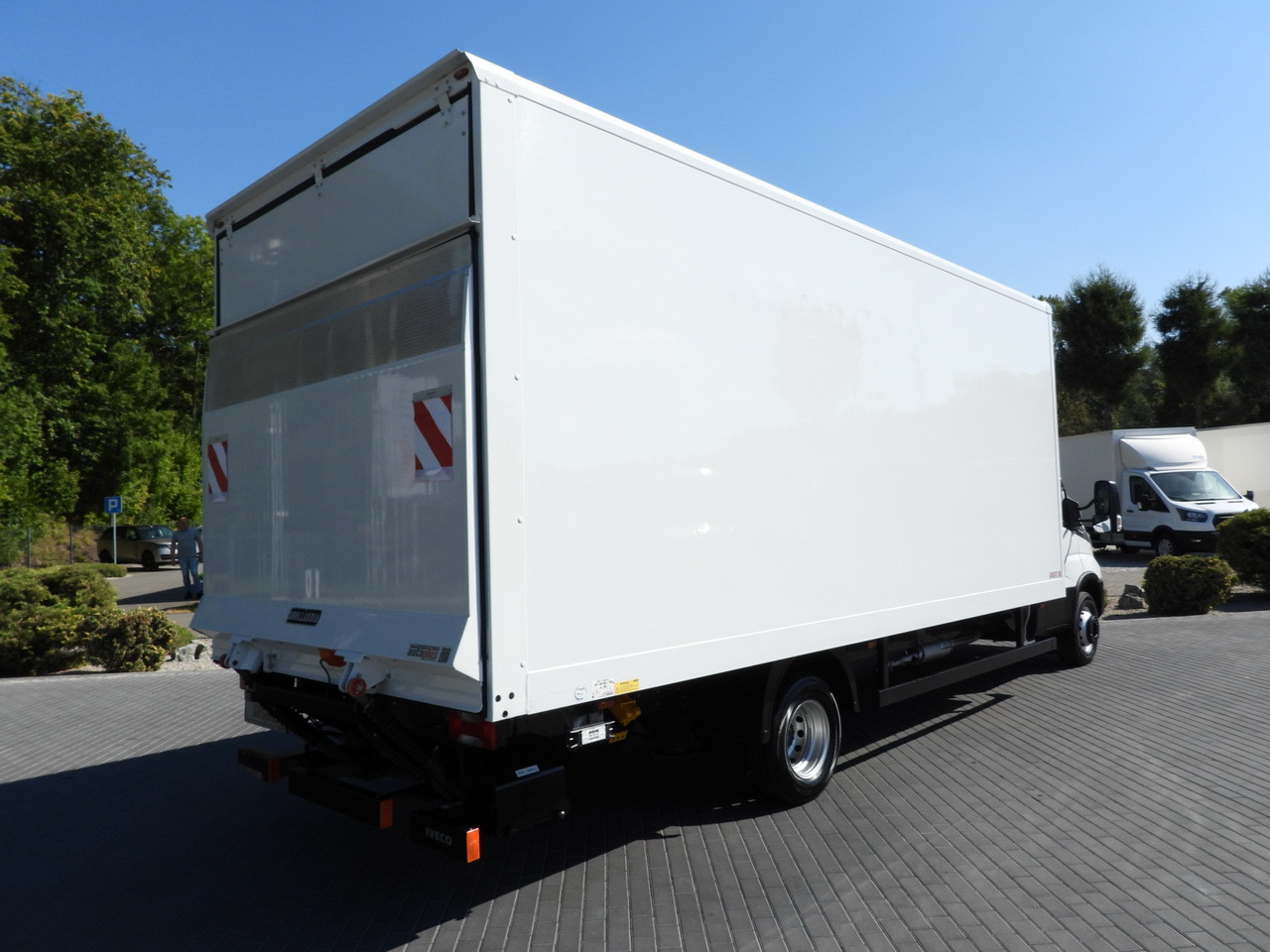 IVECO DAILY 72C18 LIFT 14 PALLETS CRUISE CONTROL PNEUMATICS AUTOMATIC TRANSMISSION HI-MATIC TWIN WHEELS AIR CONDITIONING  180HP - Фургон с закрытым кузовом: фото 3 IVECO DAILY 72C18 LIFT 14 PALLETS CRUISE CONTROL PNEUMATICS AUTOMATIC TRANSMISSION HI-MATIC TWIN WHEELS AIR CONDITIONING  180HP - Фургон с закрытым кузовом: фото 3