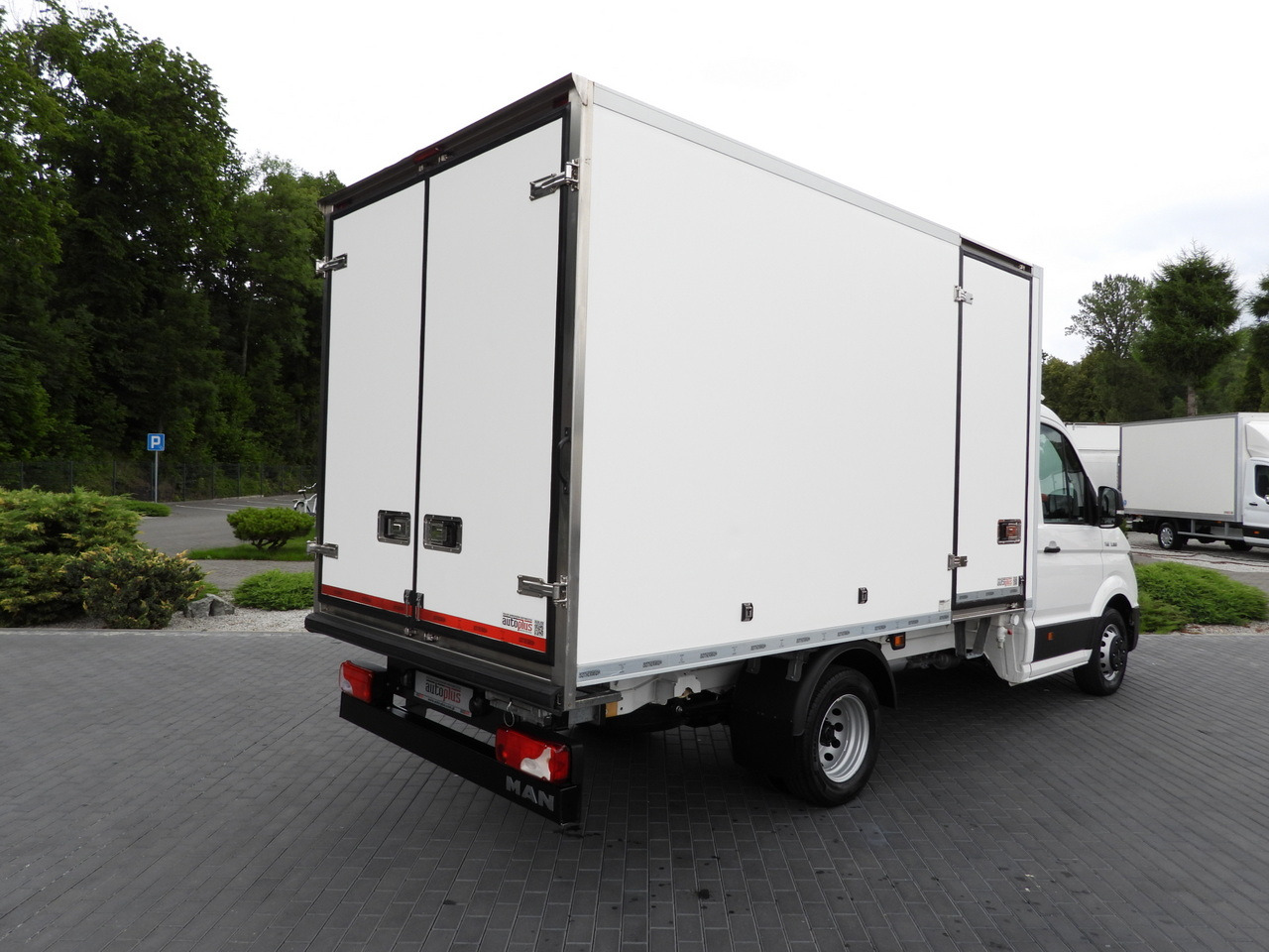 MAN TGE 3.180 REGRIGERATOR BOX 0*C CRUISE CONTROL TWIN WHEELS AIR CONDITIONING 180HP - Фургон-рефрижератор: фото 3 MAN TGE 3.180 REGRIGERATOR BOX 0*C CRUISE CONTROL TWIN WHEELS AIR CONDITIONING 180HP - Фургон-рефрижератор: фото 3