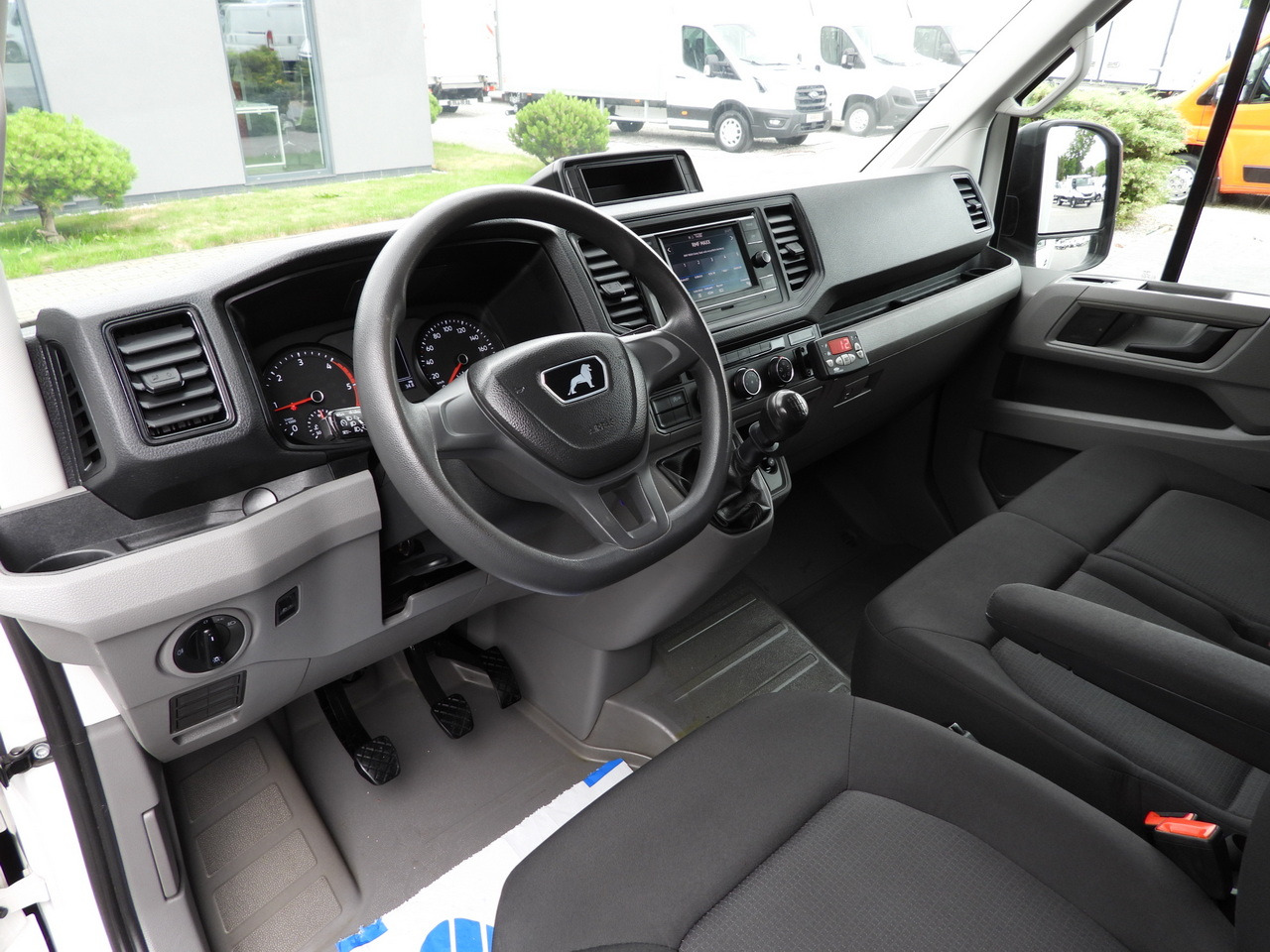 MAN TGE 3.180 REGRIGERATOR BOX 0*C CRUISE CONTROL TWIN WHEELS AIR CONDITIONING 180HP - Фургон-рефрижератор: фото 2 MAN TGE 3.180 REGRIGERATOR BOX 0*C CRUISE CONTROL TWIN WHEELS AIR CONDITIONING 180HP - Фургон-рефрижератор: фото 2