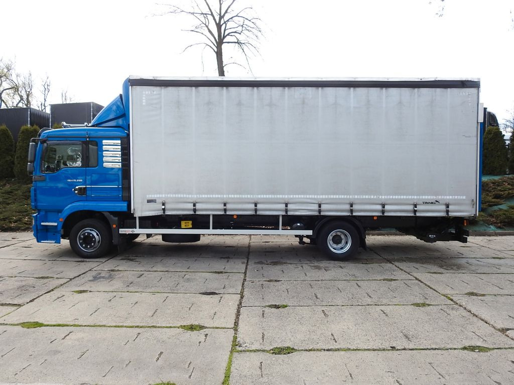 Тентованный грузовик MAN TGM PRITSCHE PLANE 18 PALETTEN AUFZUG: фото 9