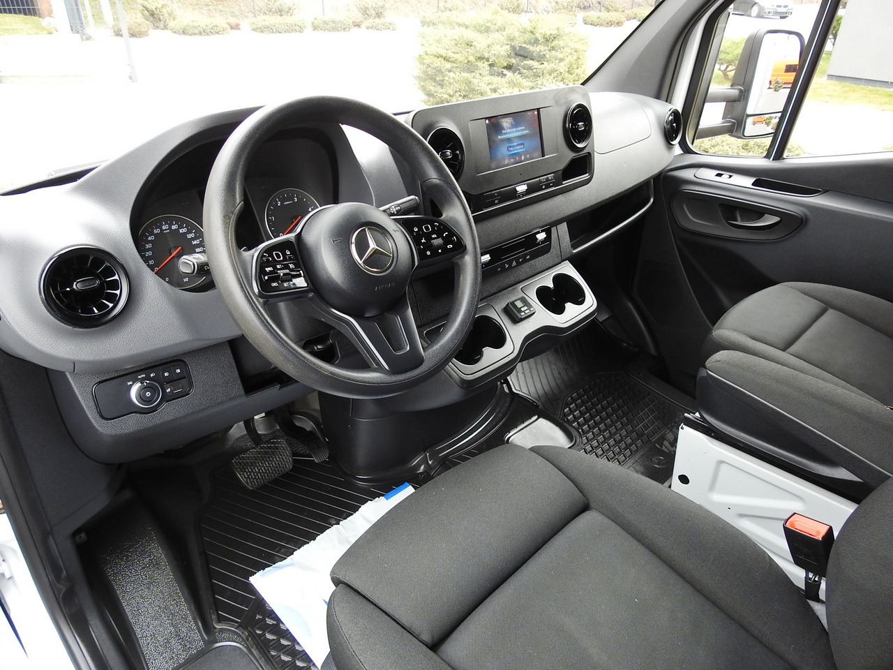 MERCEDES SPRINTER 316 TARPAULIN 10 PALLETS WEBASTO CRUISE CONTROL LED LIGHTS PNEUMATICS AUTOMATIC TRANSMISSION AIR CONDITIONING 160HP - Тентованный фургон: фото 2 MERCEDES SPRINTER 316 TARPAULIN 10 PALLETS WEBASTO CRUISE CONTROL LED LIGHTS PNEUMATICS AUTOMATIC TRANSMISSION AIR CONDITIONING 160HP - Тентованный фургон: фото 2