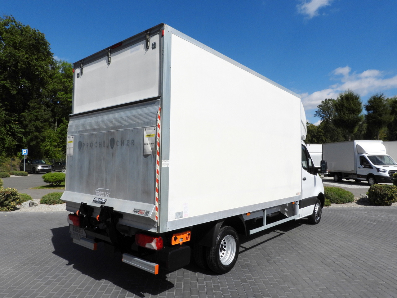 MERCEDES SPRINTER 514 BOX LIFT 8 PALLETS CRUISE CONTROL TWIN WHEELS AIR CONDITIONING 140HP - Фургон с закрытым кузовом: фото 3 MERCEDES SPRINTER 514 BOX LIFT 8 PALLETS CRUISE CONTROL TWIN WHEELS AIR CONDITIONING 140HP - Фургон с закрытым кузовом: фото 3