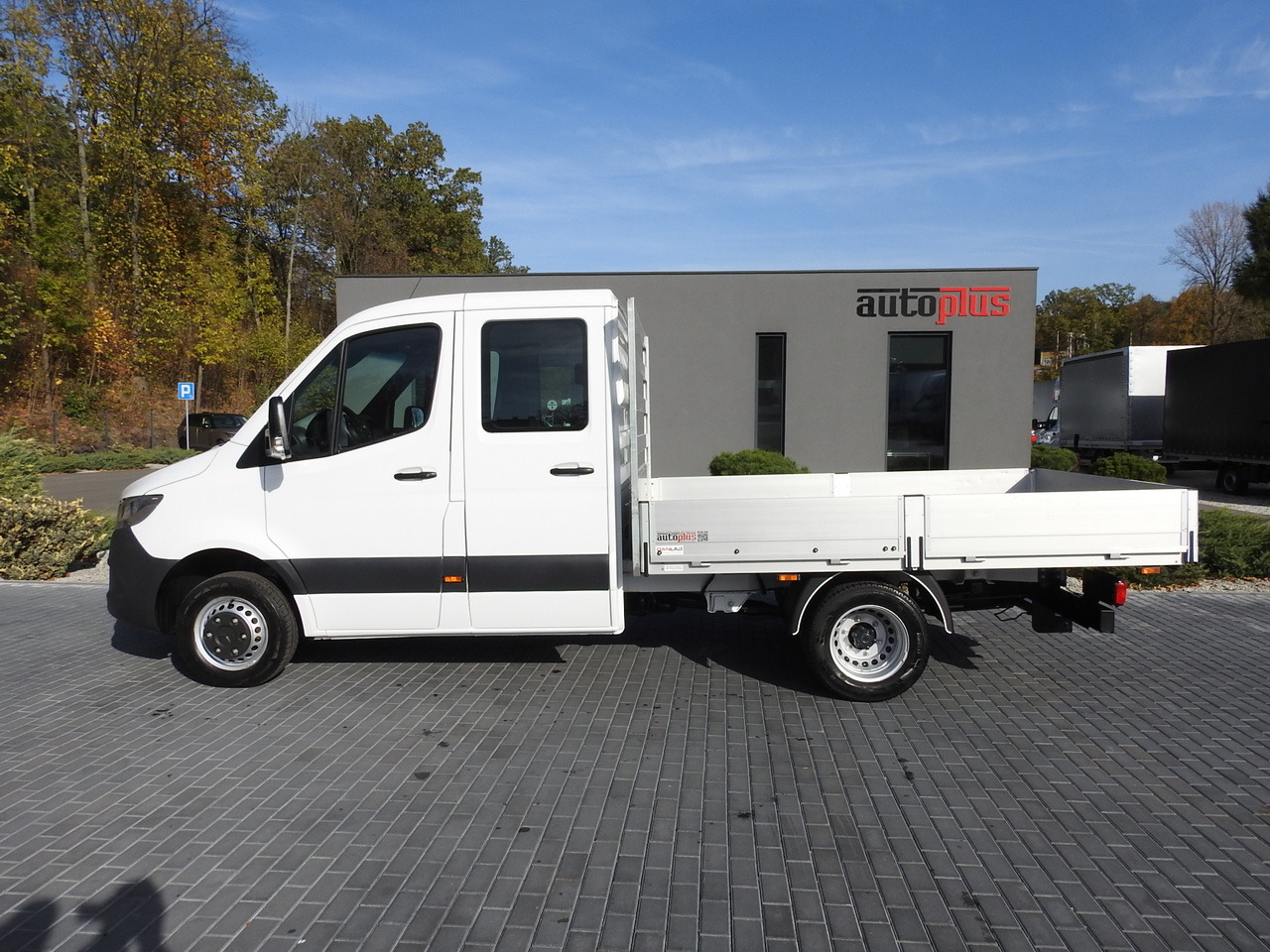 Малотоннажный бортовой грузовик MERCEDES SPRINTER 516 STAKE BODY DOUBLE CABIN DOKA 6 SEATS CRUISE CONTROL AIR CONDITIONING TWIN WHEELS  160HP: фото 8