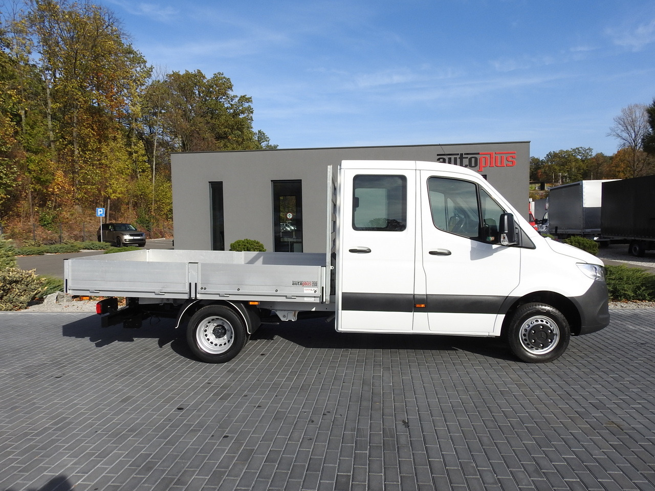 Малотоннажный бортовой грузовик MERCEDES SPRINTER 516 STAKE BODY DOUBLE CABIN DOKA 6 SEATS CRUISE CONTROL AIR CONDITIONING TWIN WHEELS  160HP: фото 7