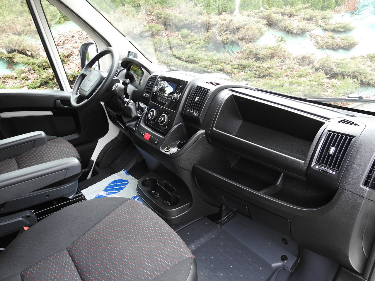 PEUGEOT BOXER REFRIGERATOR VAN -5*C TWO COMPARTMENTS CRUISE CONTROL AIR CONDITIONING  120HP в лизинг PEUGEOT BOXER REFRIGERATOR VAN -5*C TWO COMPARTMENTS CRUISE CONTROL AIR CONDITIONING  120HP: фото 41