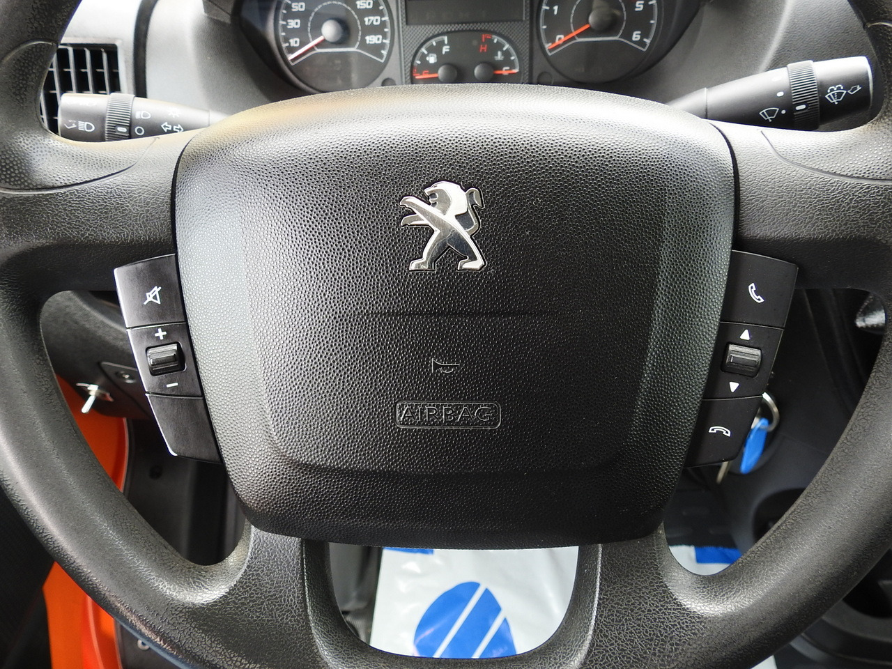 Грузопассажирский фургон PEUGEOT BOXER STAKE BODY TARPAULIN DOUBLE CABIN DOKA 7 SEATS AIR CONDITIONING PNEUMATICS 140HP: фото 28 Грузопассажирский фургон PEUGEOT BOXER STAKE BODY TARPAULIN DOUBLE CABIN DOKA 7 SEATS AIR CONDITIONING PNEUMATICS 140HP: фото 28