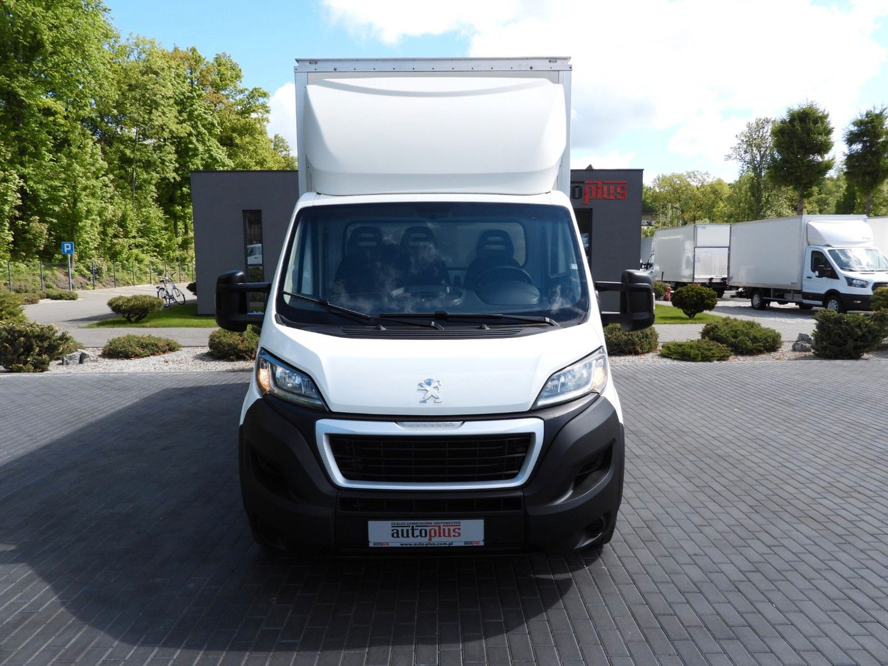 Peugeot BOXER KOFFER 8 PALETTEN TEMPOMAT KLIMAANLAGE Peugeot BOXER KOFFER 8 PALETTEN TEMPOMAT KLIMAANLAGE - Фургон с закрытым кузовом: фото 5 Peugeot BOXER KOFFER 8 PALETTEN TEMPOMAT KLIMAANLAGE Peugeot BOXER KOFFER 8 PALETTEN TEMPOMAT KLIMAANLAGE - Фургон с закрытым кузовом: фото 5