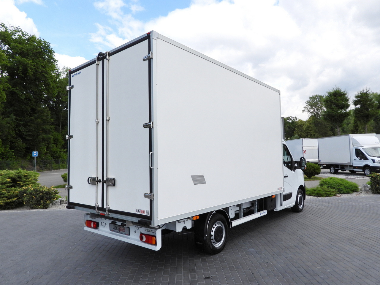 RENAULT MASTER BOX 8 PALLETS CRUISE CONTROL LED LIGHTS AIR CONDITIONING 165HP - Фургон с закрытым кузовом: фото 3 RENAULT MASTER BOX 8 PALLETS CRUISE CONTROL LED LIGHTS AIR CONDITIONING 165HP - Фургон с закрытым кузовом: фото 3