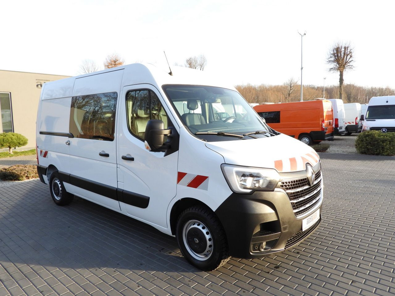 RENAULT MASTER BOX DELIVERY VAN 7 SEATS CRUISE CONTROL LED LIGHTS AIR CONDITIONING 145HP - Цельнометаллический фургон: фото 4 RENAULT MASTER BOX DELIVERY VAN 7 SEATS CRUISE CONTROL LED LIGHTS AIR CONDITIONING 145HP - Цельнометаллический фургон: фото 4