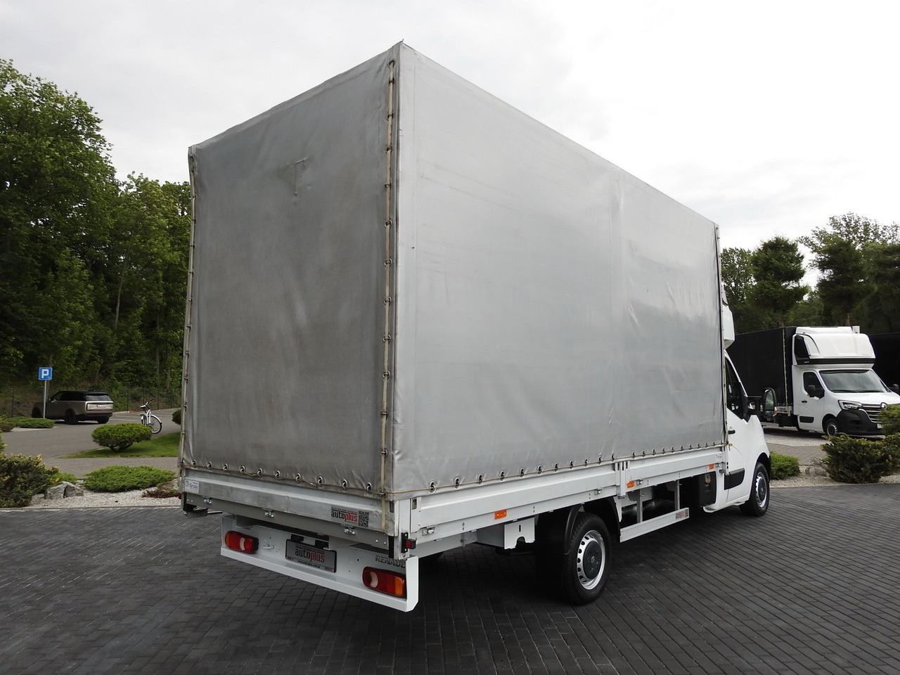 RENAULT MASTER TARPAULIN 10 PALLETS WEBASTO CRUISE CONTROL AIR CONDITIONING 170HP - Тентованный фургон: фото 3 RENAULT MASTER TARPAULIN 10 PALLETS WEBASTO CRUISE CONTROL AIR CONDITIONING 170HP - Тентованный фургон: фото 3